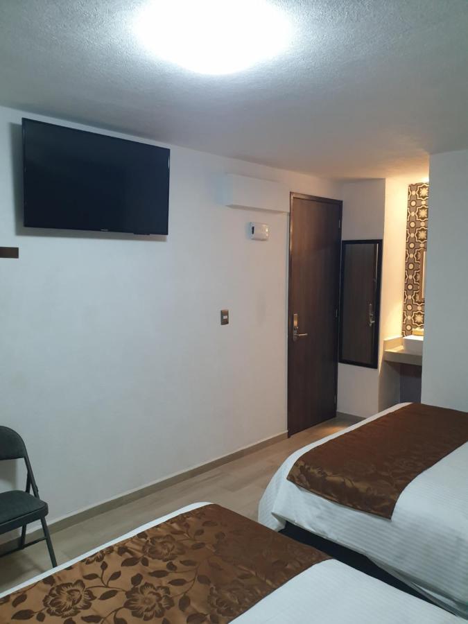 Hotel Don Carlos Morelia Exterior foto